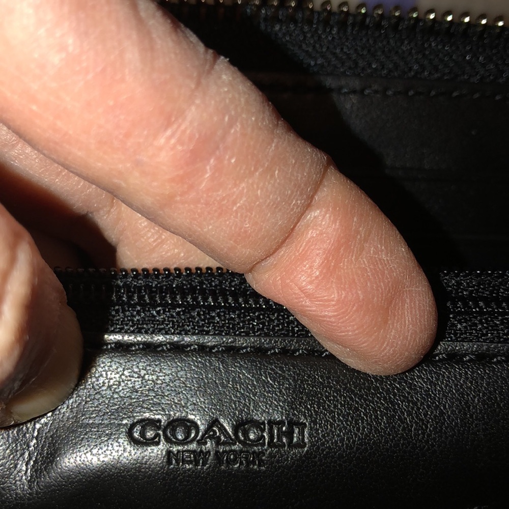 Coach🥳Hp🥳New York Wallet - Picture 6 of 8